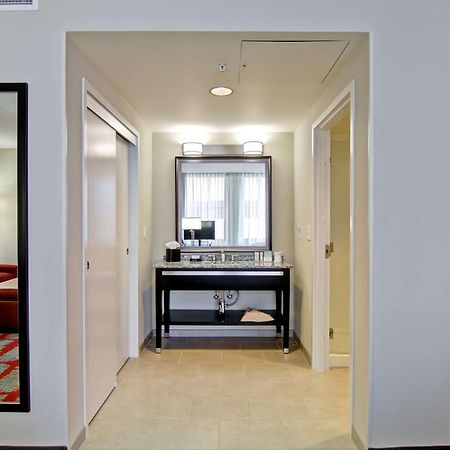 Hampton Inn And Suites Cincinnati - Downtown Εξωτερικό φωτογραφία