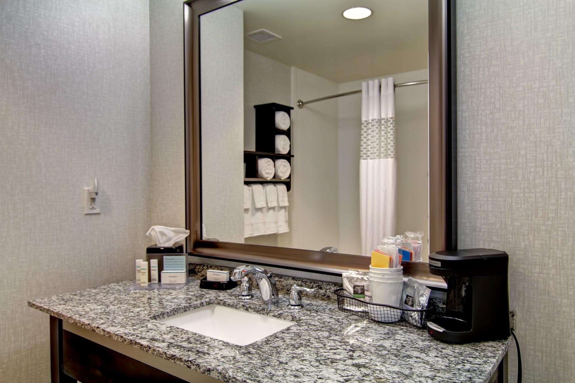 Hampton Inn And Suites Cincinnati - Downtown Εξωτερικό φωτογραφία
