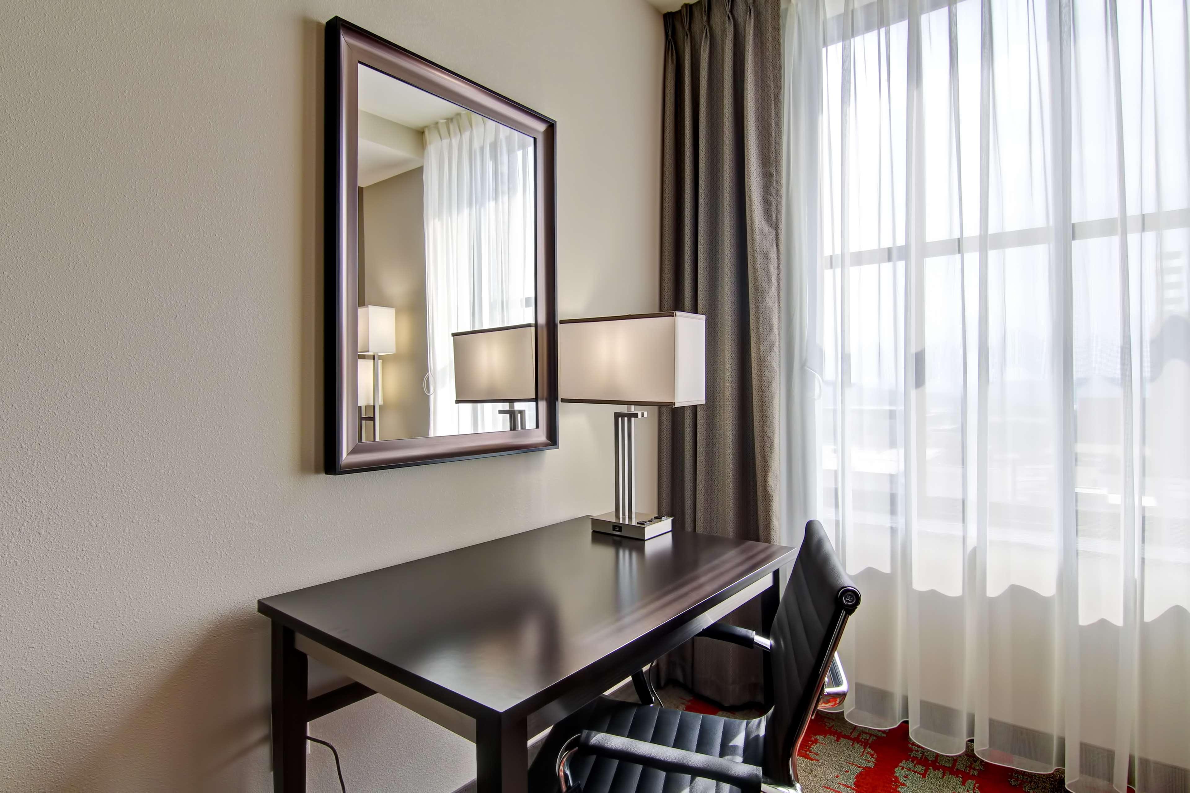 Hampton Inn And Suites Cincinnati - Downtown Εξωτερικό φωτογραφία