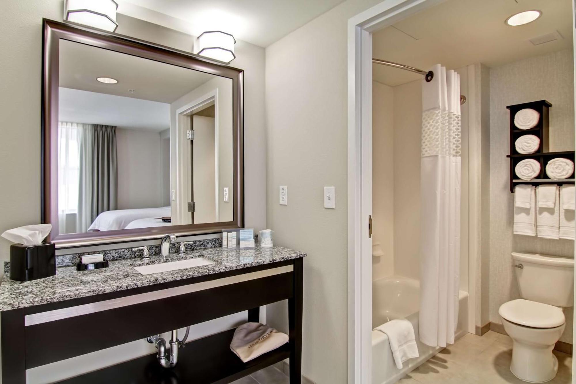 Hampton Inn And Suites Cincinnati - Downtown Εξωτερικό φωτογραφία