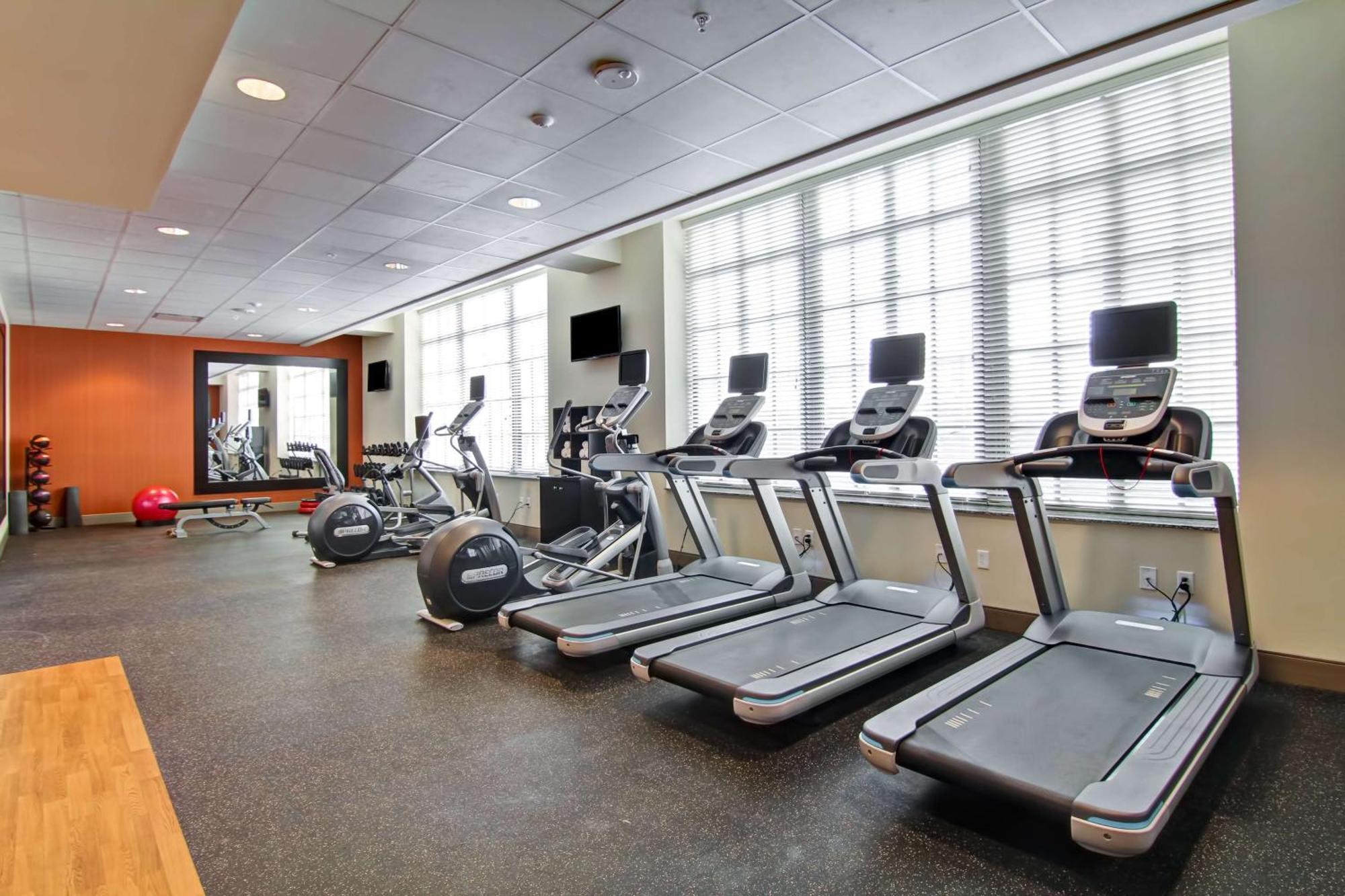 Hampton Inn And Suites Cincinnati - Downtown Εξωτερικό φωτογραφία