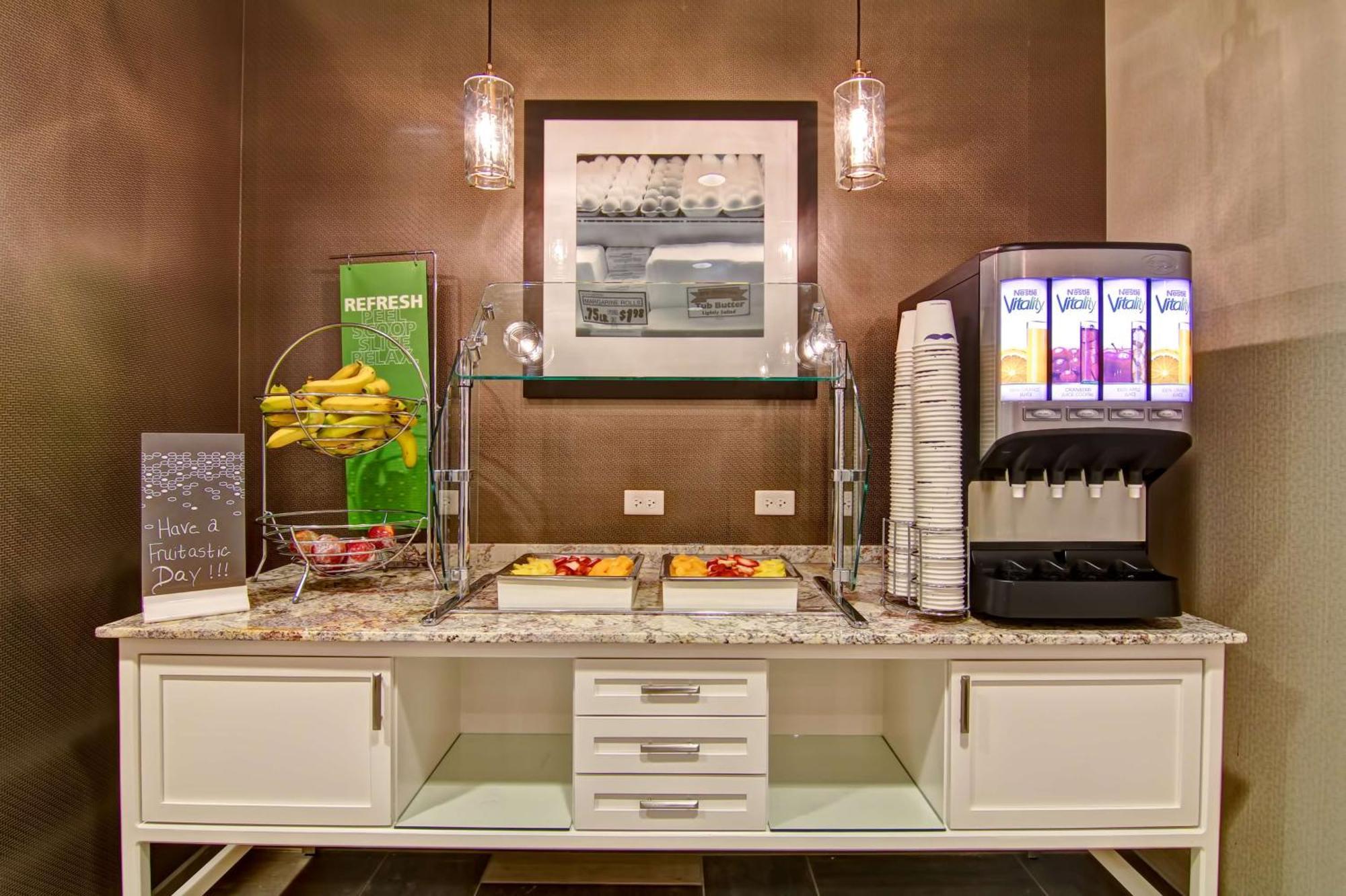 Hampton Inn And Suites Cincinnati - Downtown Εξωτερικό φωτογραφία