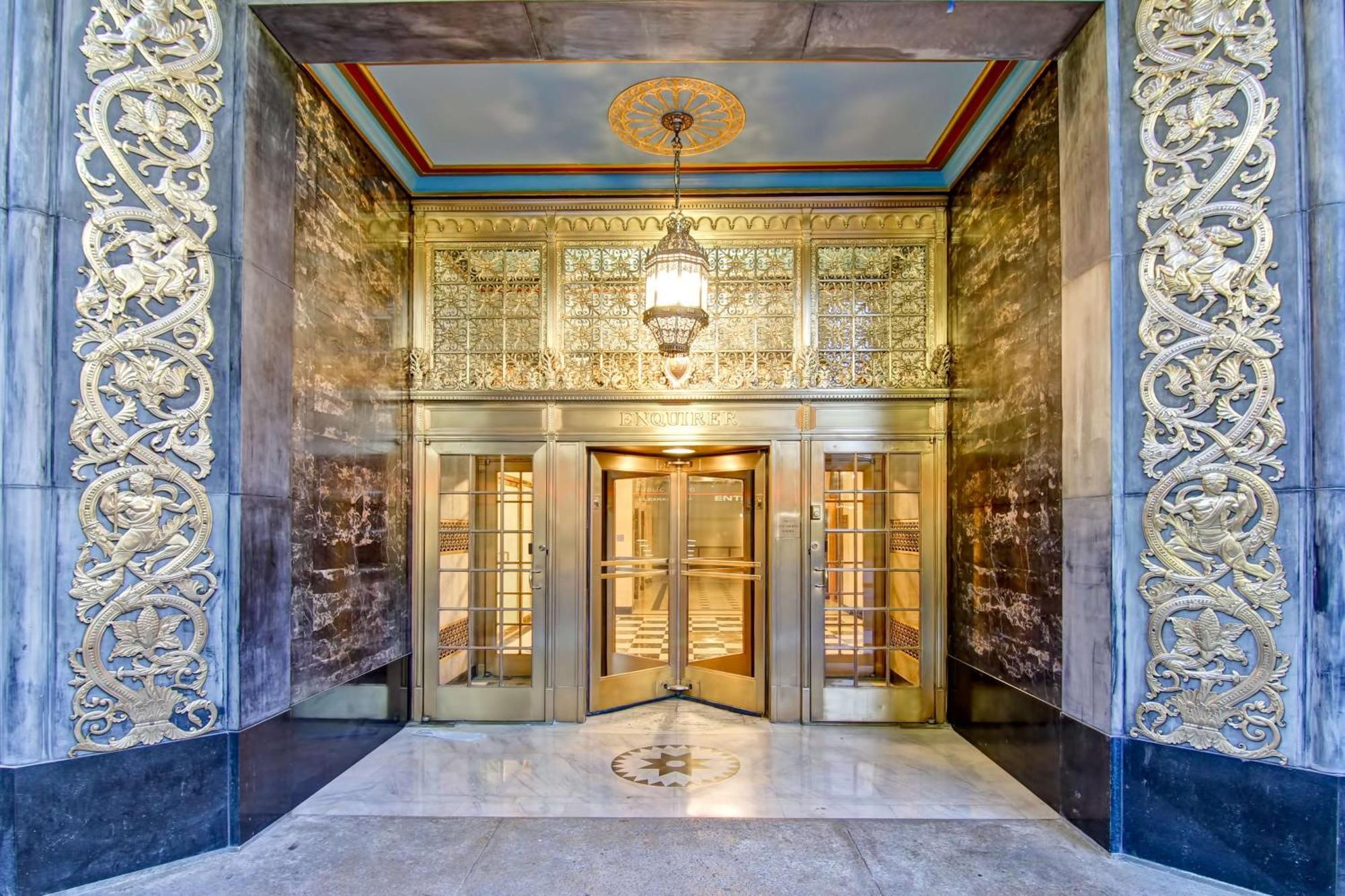 Hampton Inn And Suites Cincinnati - Downtown Εξωτερικό φωτογραφία