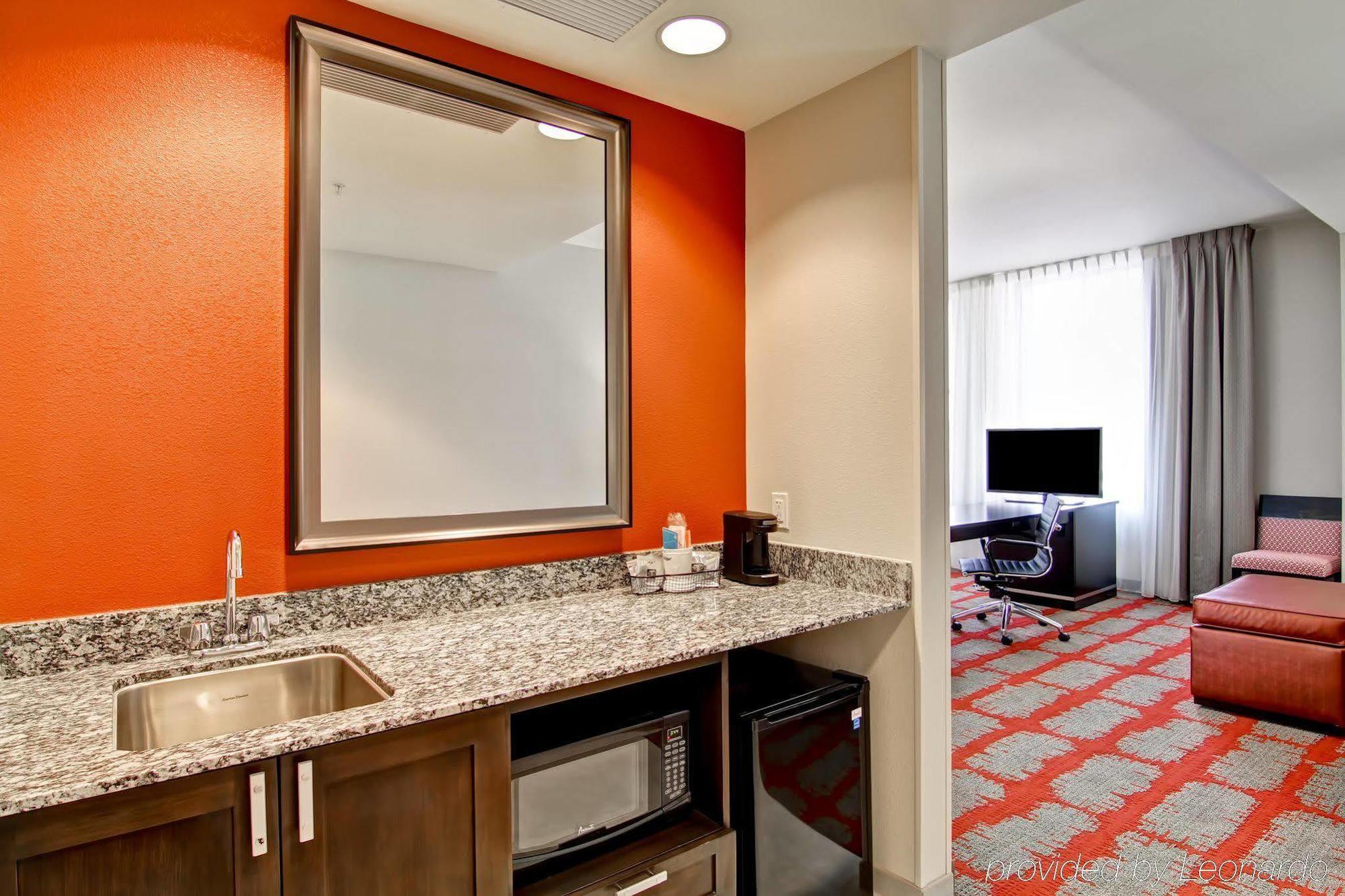 Hampton Inn And Suites Cincinnati - Downtown Εξωτερικό φωτογραφία